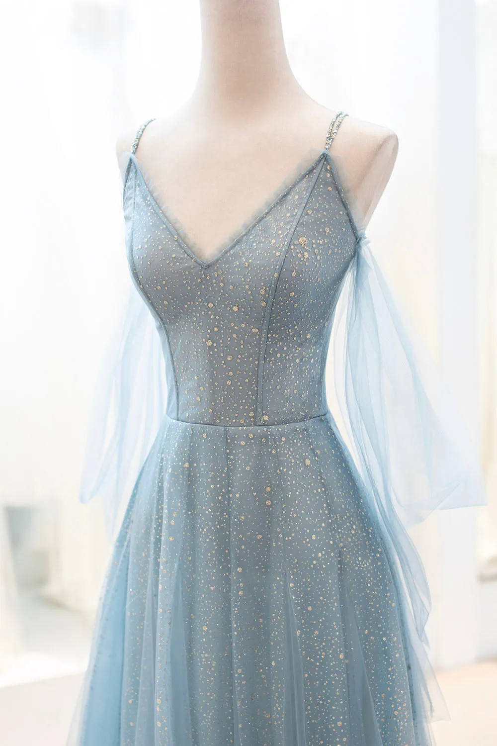 Blue Spaghetti Strap Tulle Long Prom Dress V-Neck Evening Party Dress