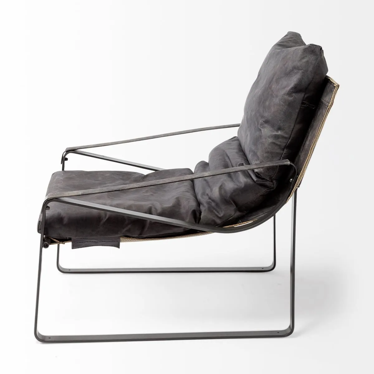 Hornet Accent Chair Black Leather | Black Metak